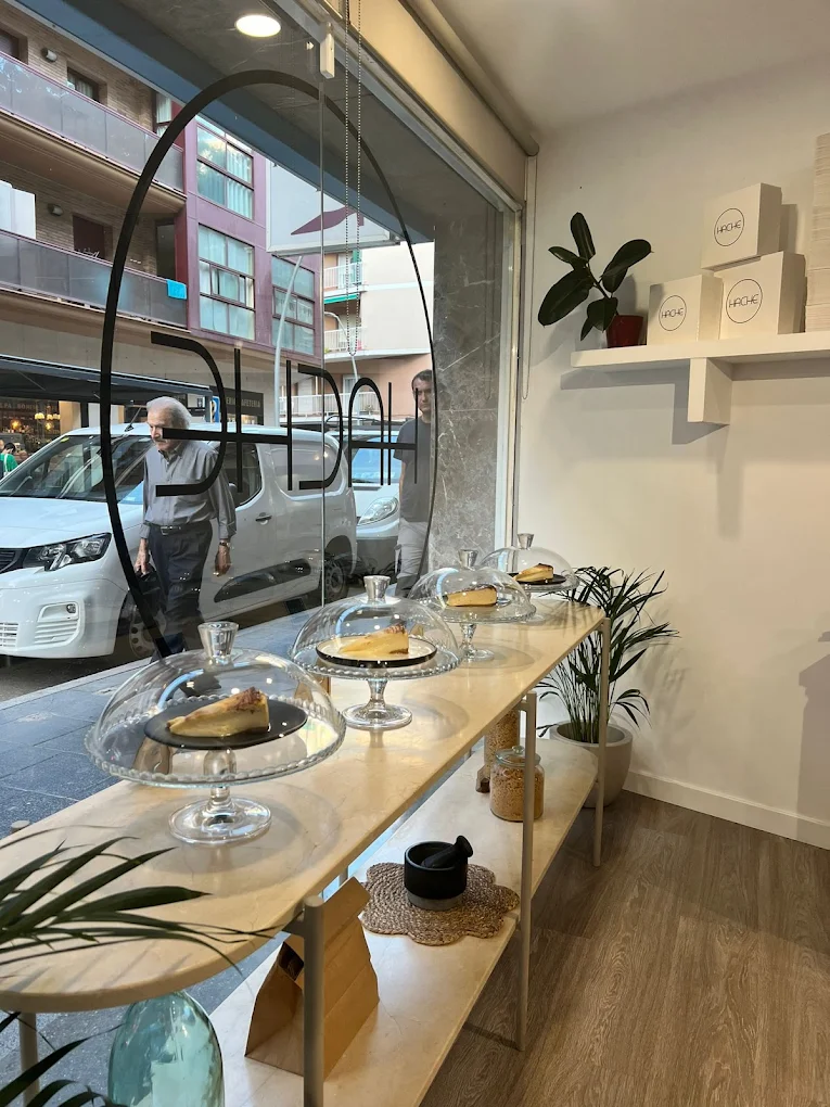 Interior del obrador Hache